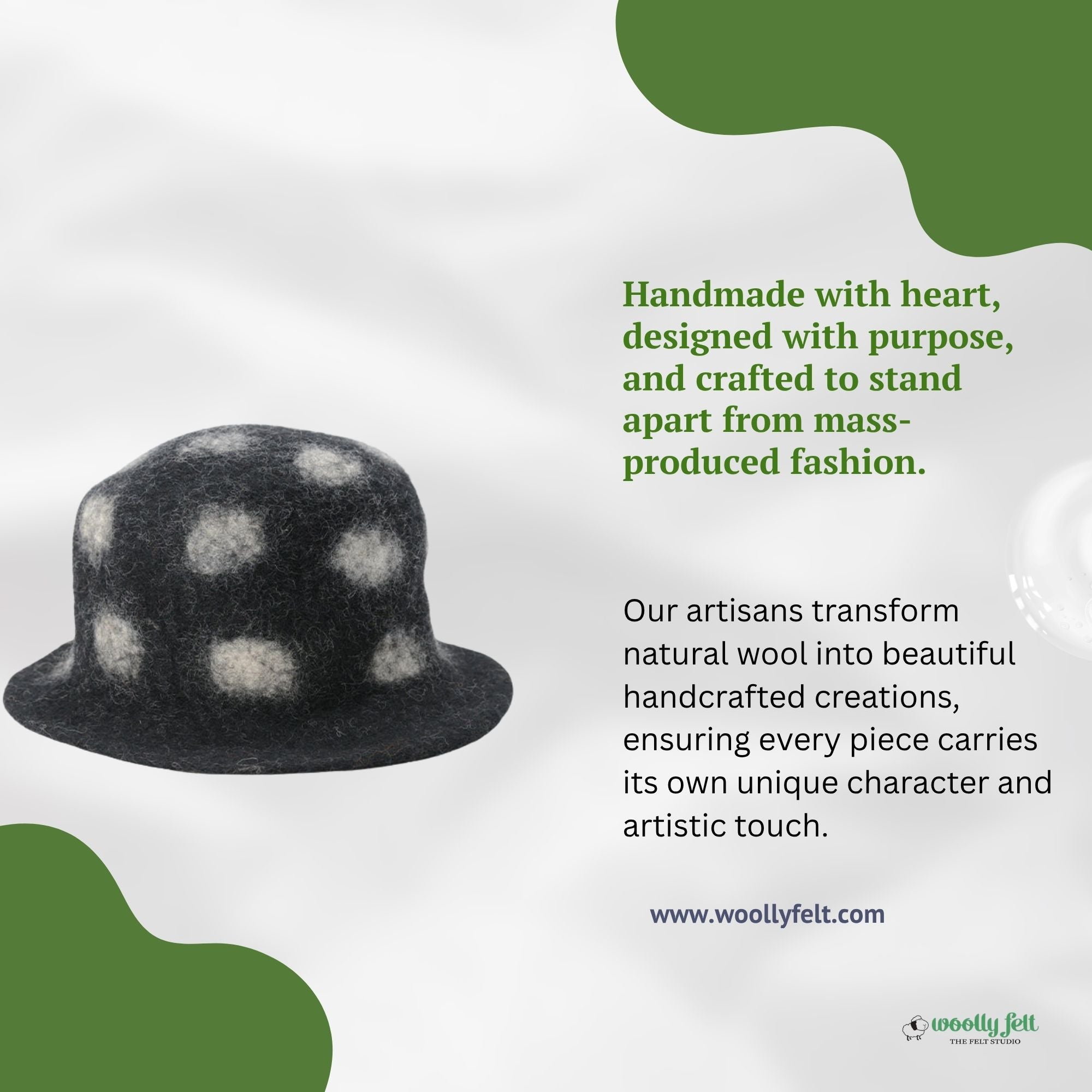 Chapeau en feutre de laine noire à motif pois blancs