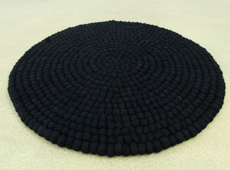 Handmade Solid Black Wool Round Area Rug