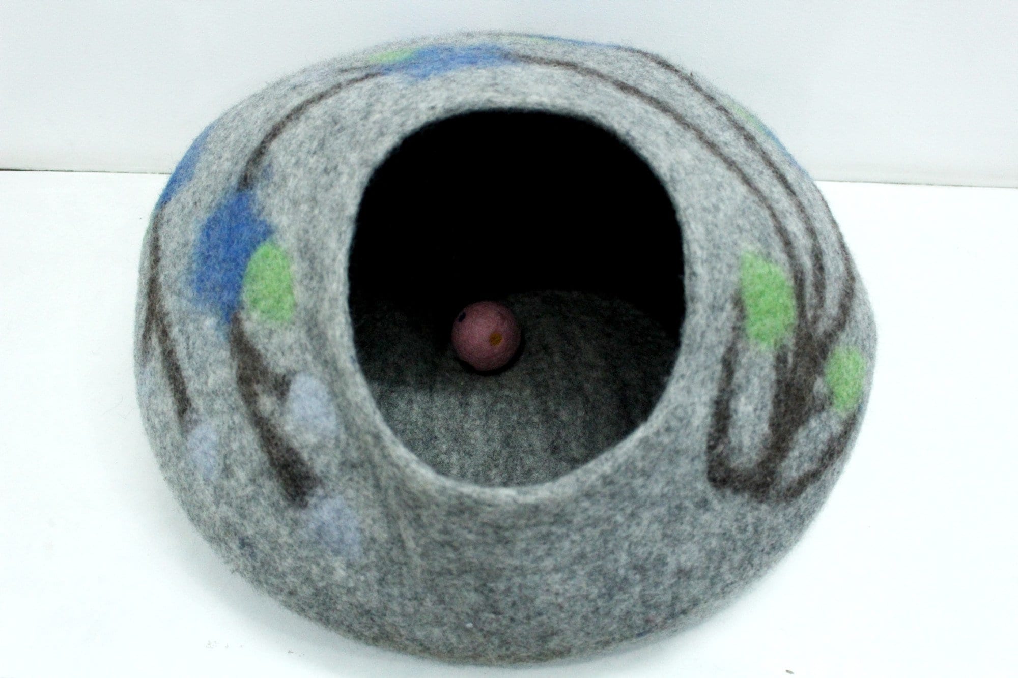 Felt Cat Cave - Pet Furniture - Cozy Wool Kitty Bed - Cat Nap Cocoon - Kitty Warmer - Wool Pet Cave