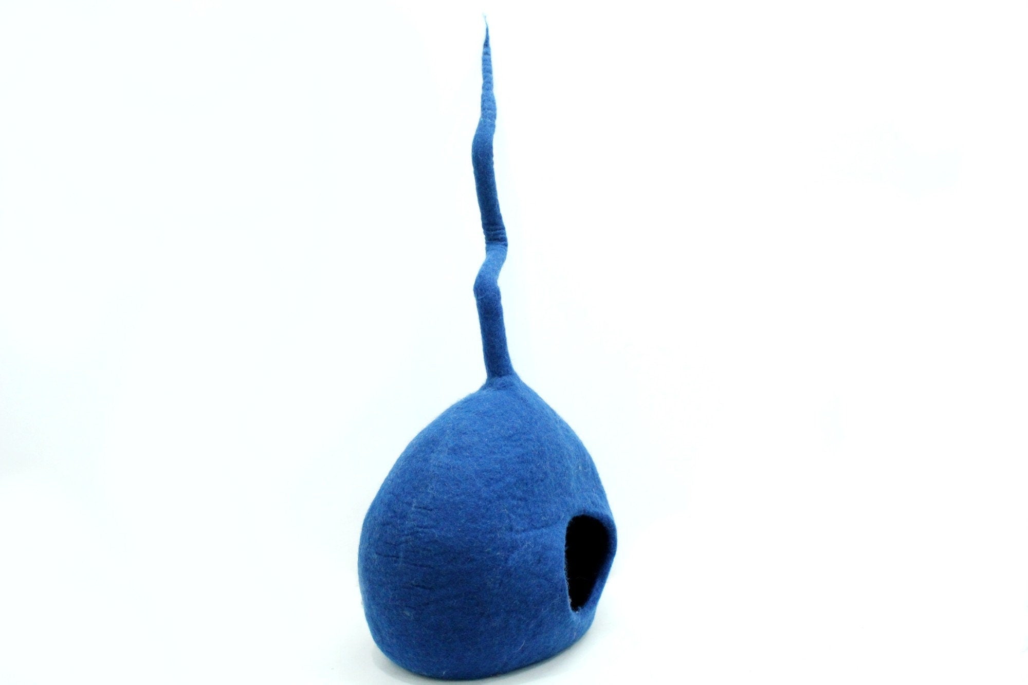 Blue Felted Wool Cat House – Handmade Cozy Pet Bed