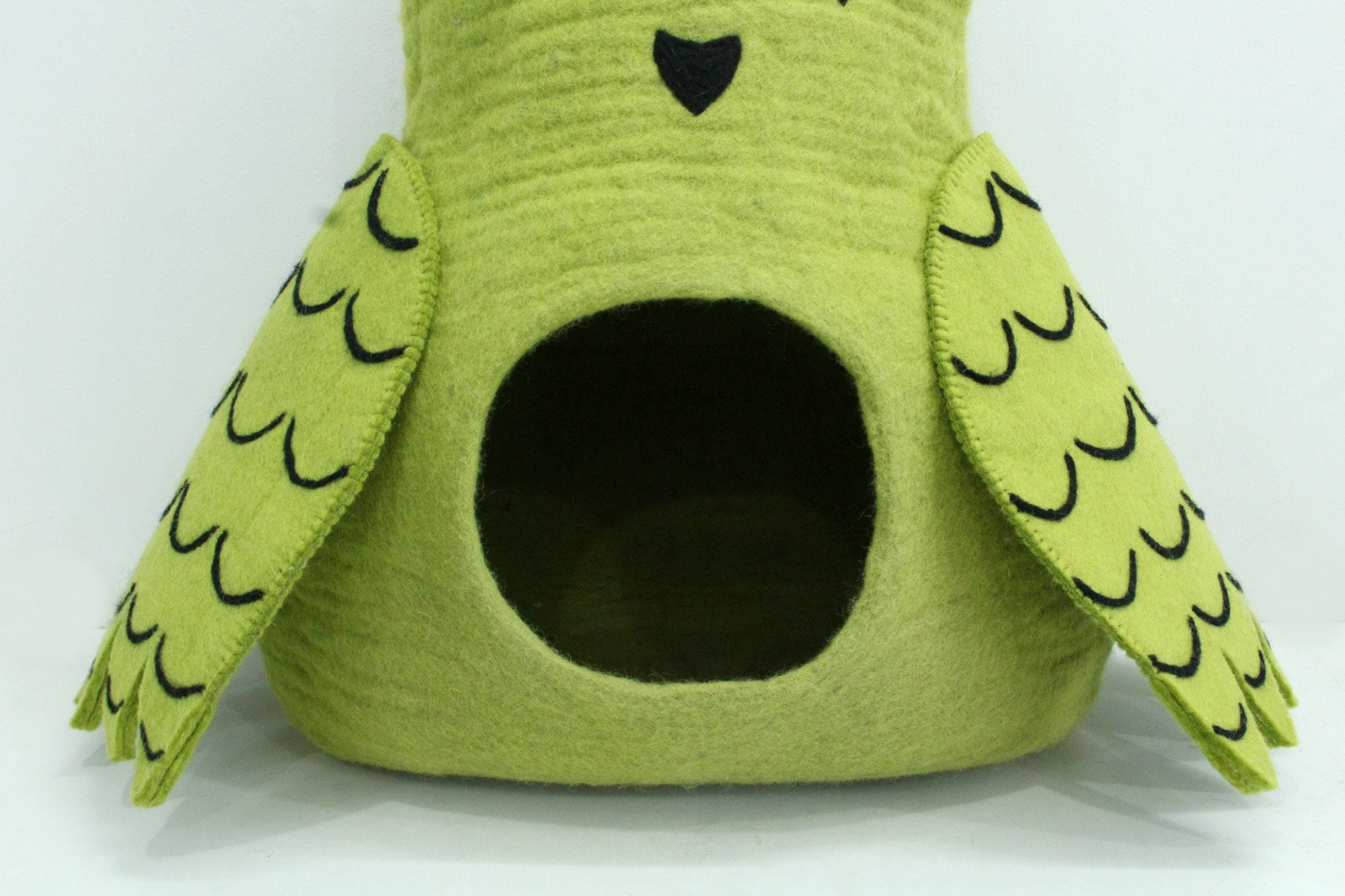 Handmade Felt Owl Cat Cave – Wool Kitty Warmer, Light Green
