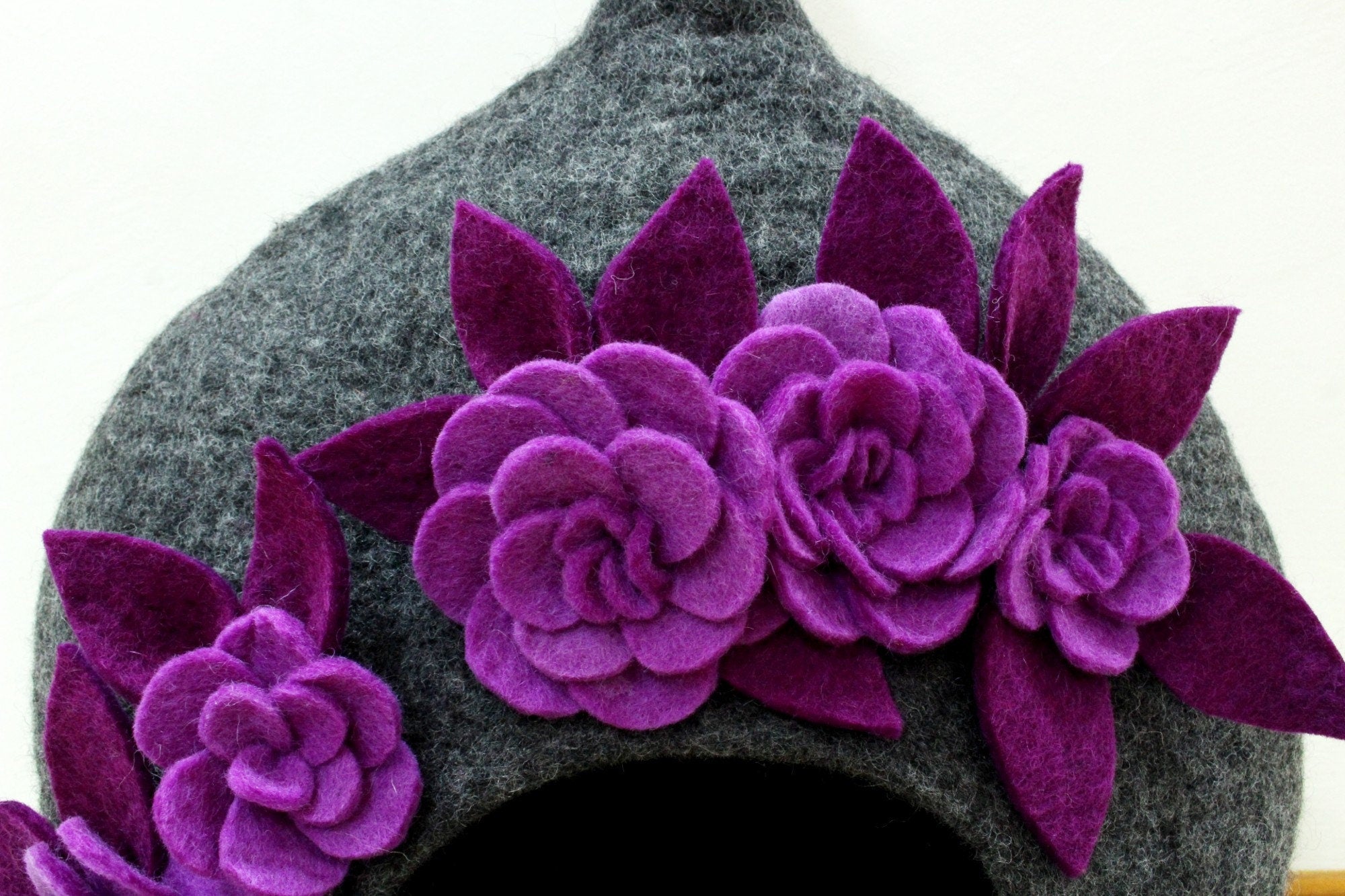Felted Handmade Pod Dark Grey Felt Cat Cave - Cozy Flower Pet Bed - Wool Cat House - Pet Bedding - Modern Kitty Bed