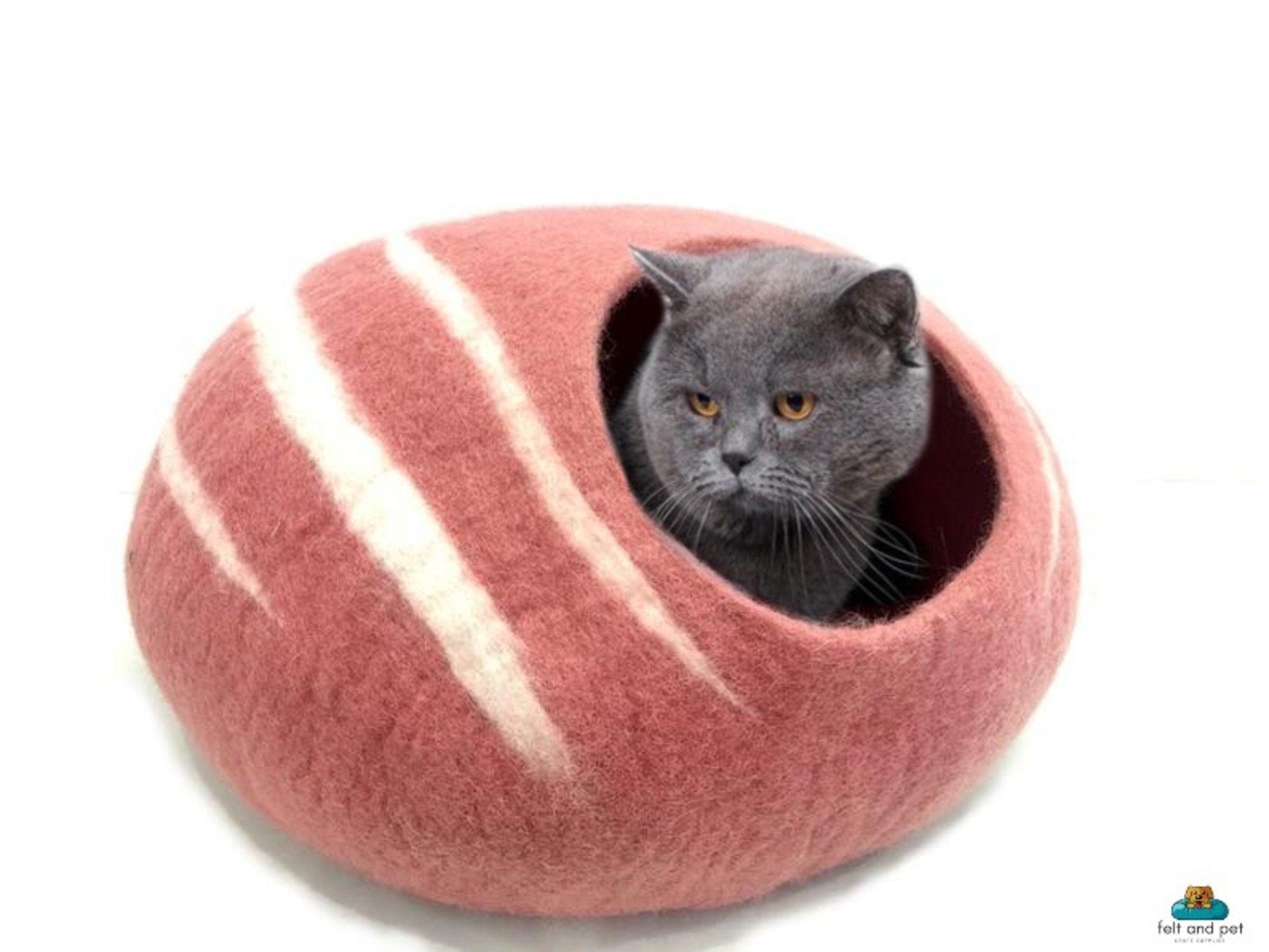 Cuccia per gatti in lana fatta a mano – Moderna casetta per gatti a righe in feltro