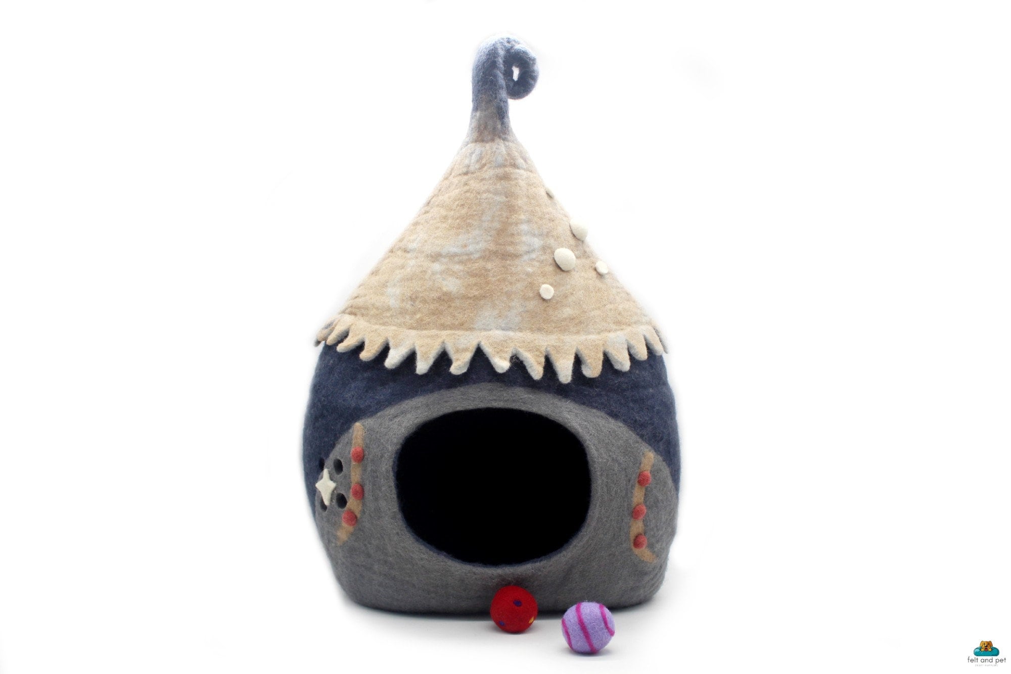 Wool Felt Cat Bed - Modern Cat Hut - Authentic Design Pet Bed - Warm Kitty Cave - Felt Hide & Seek - 100% Pure Wool