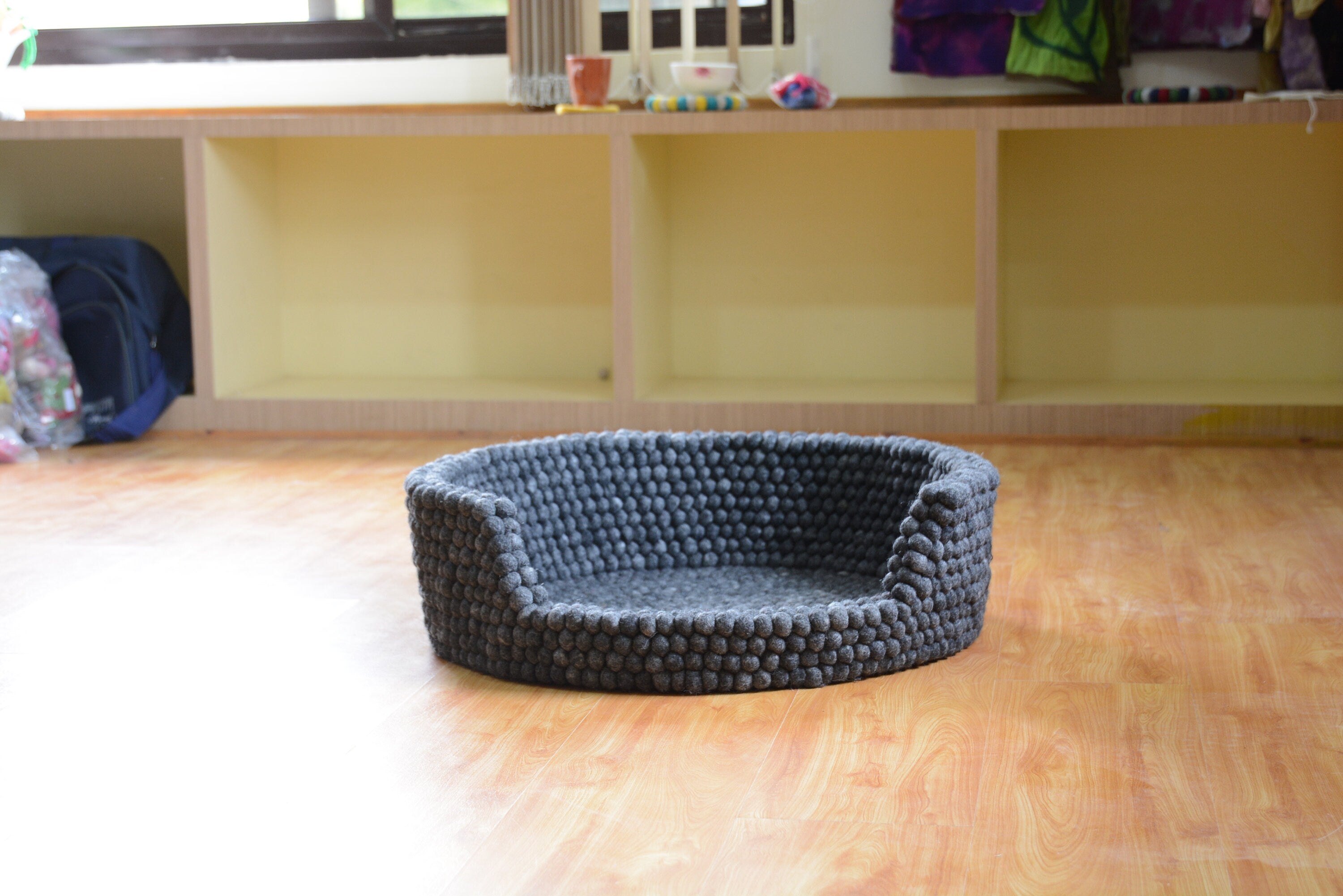 Dark Gray Felt Dog Basket - Dog Bed For Large Puppy And Cats - Premium Wool Pet Bed - Pet Friendly Couch