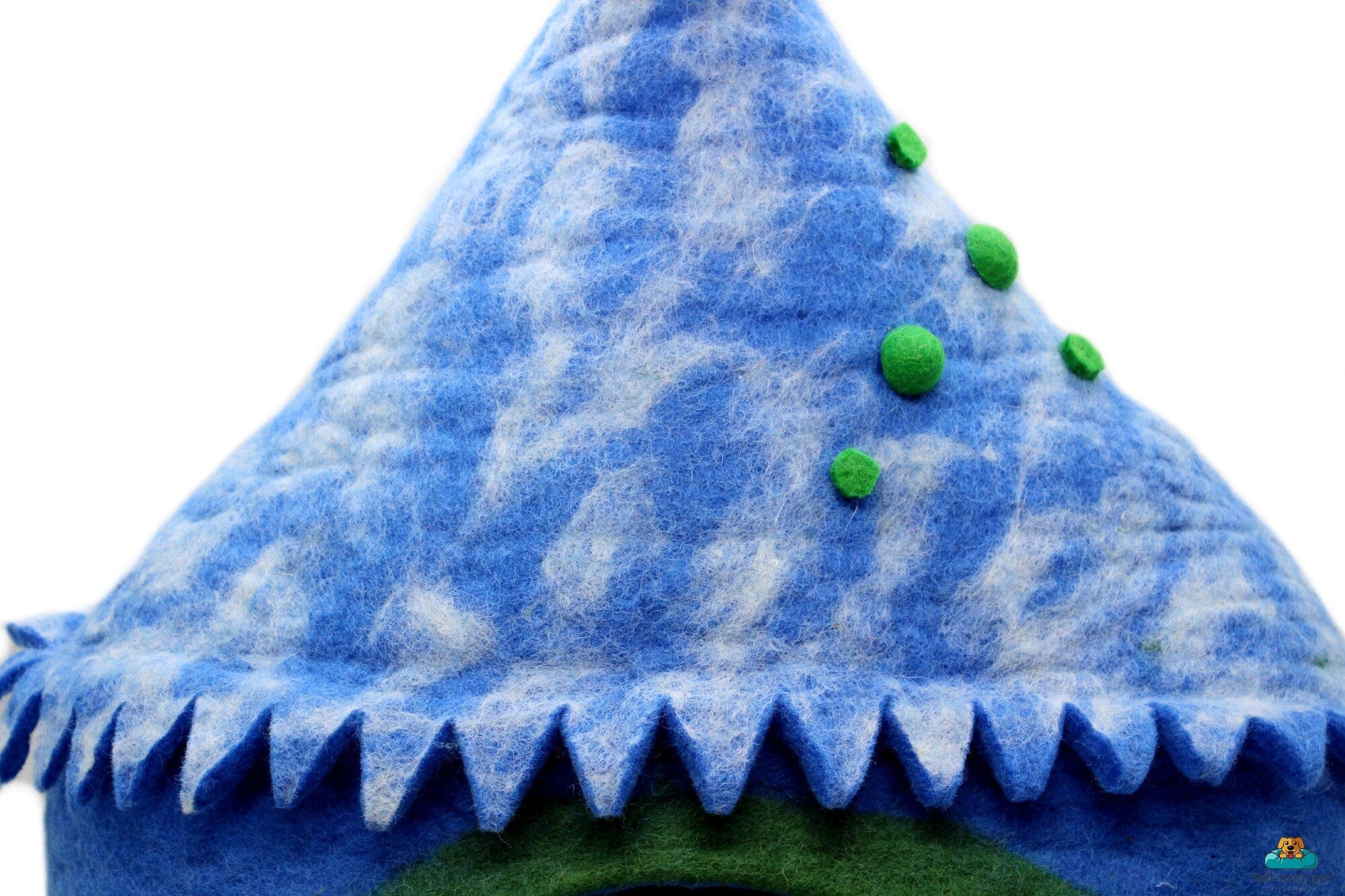 Wool Felted Cat House - Unique Design Tie-Dye Pet Bed - 100% Natural Wool - Fur Haven