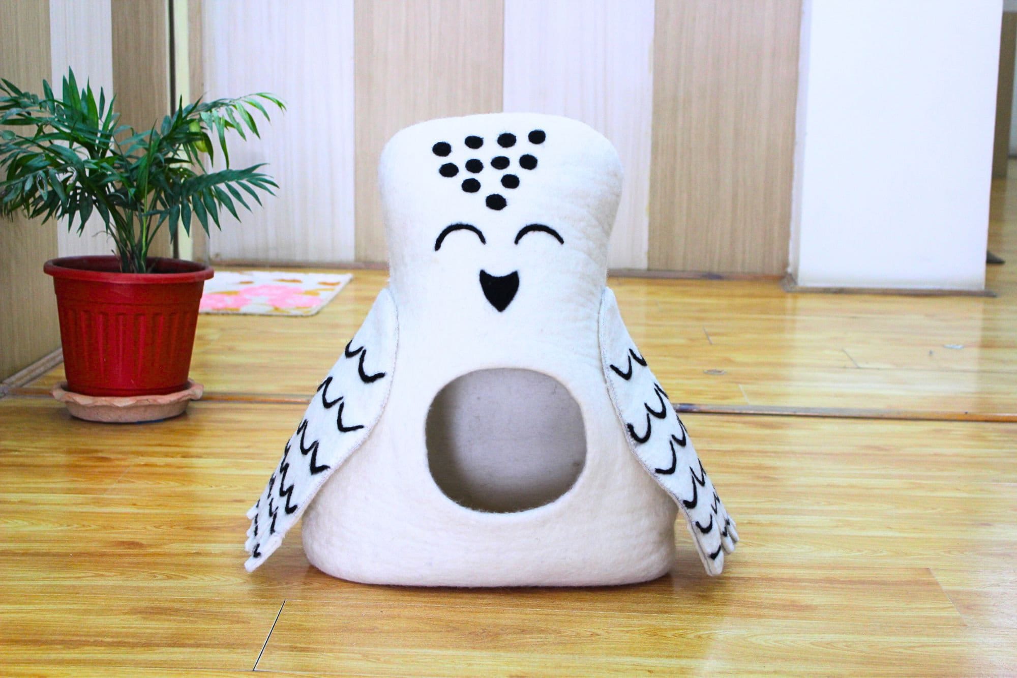 Owl Wool Cat Cave - Indoor Cave - Dome Kitty Bed - Washable Puppy House - Soft & Cozy Pet Bed