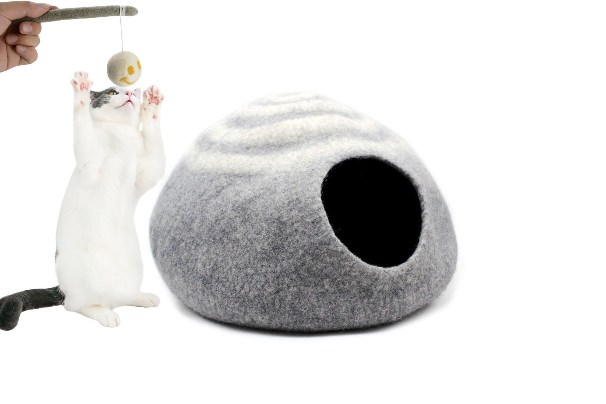Felt Cat Cave - Cozy Pet Bed For Cats - Handmade Pet Cave -Wool Handmade Cat Cocoon