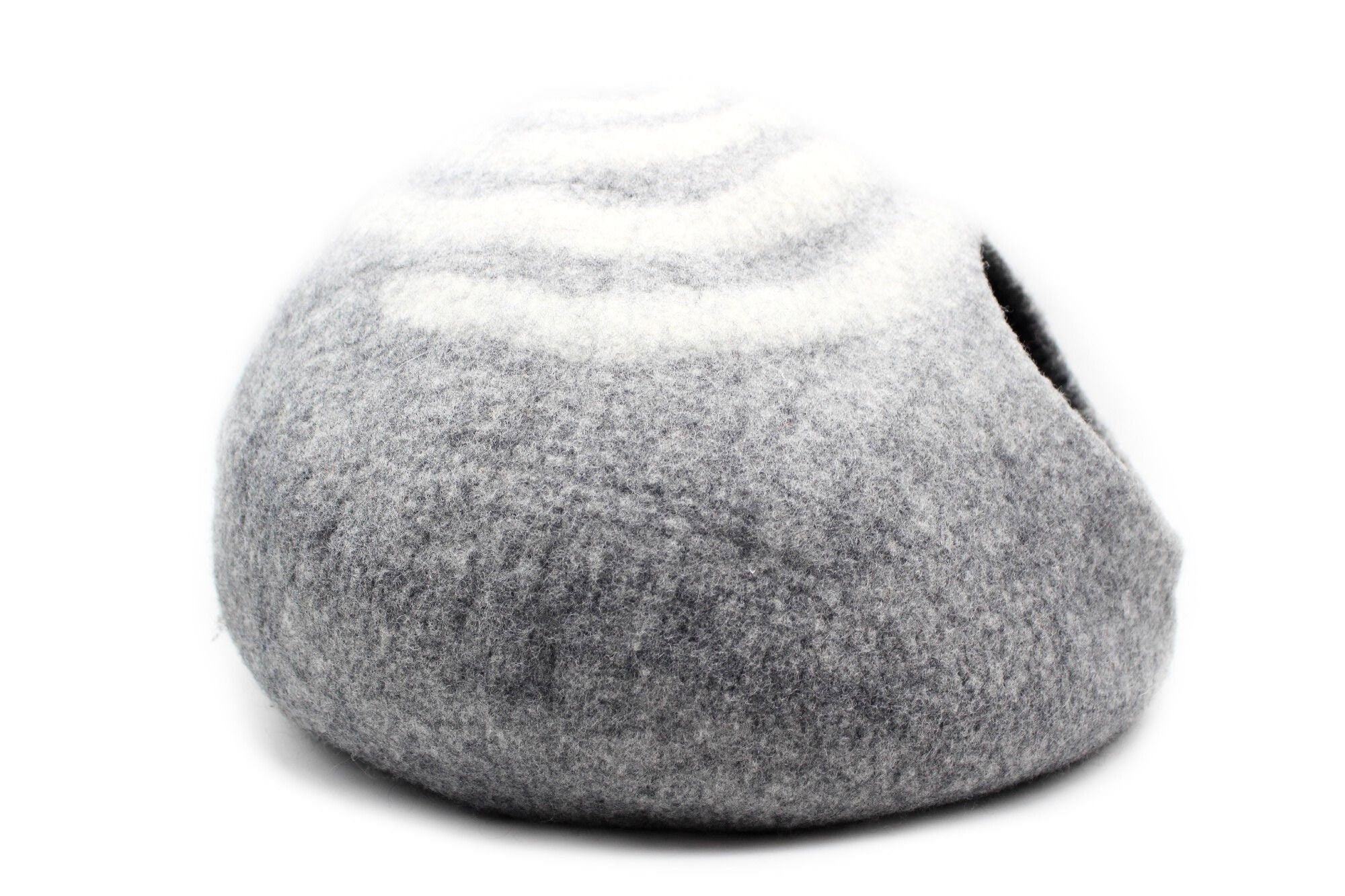 Felt Cat Cave - Cozy Pet Bed For Cats - Handmade Pet Cave -Wool Handmade Cat Cocoon