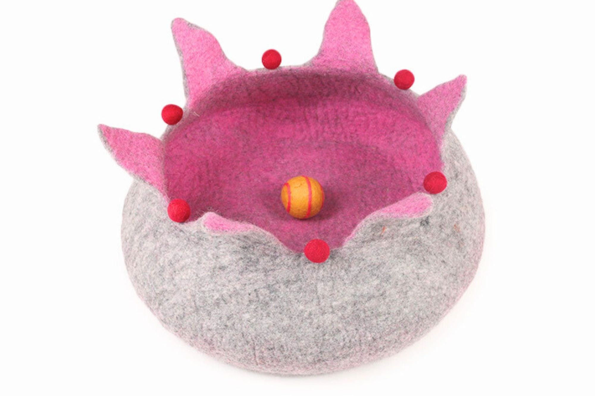 Lotus Felt Cat Bed - Luxury Felt Cat Cave - Modern Floral Design Kitty Bed - Wool Pet Furniture - Soft and Durable