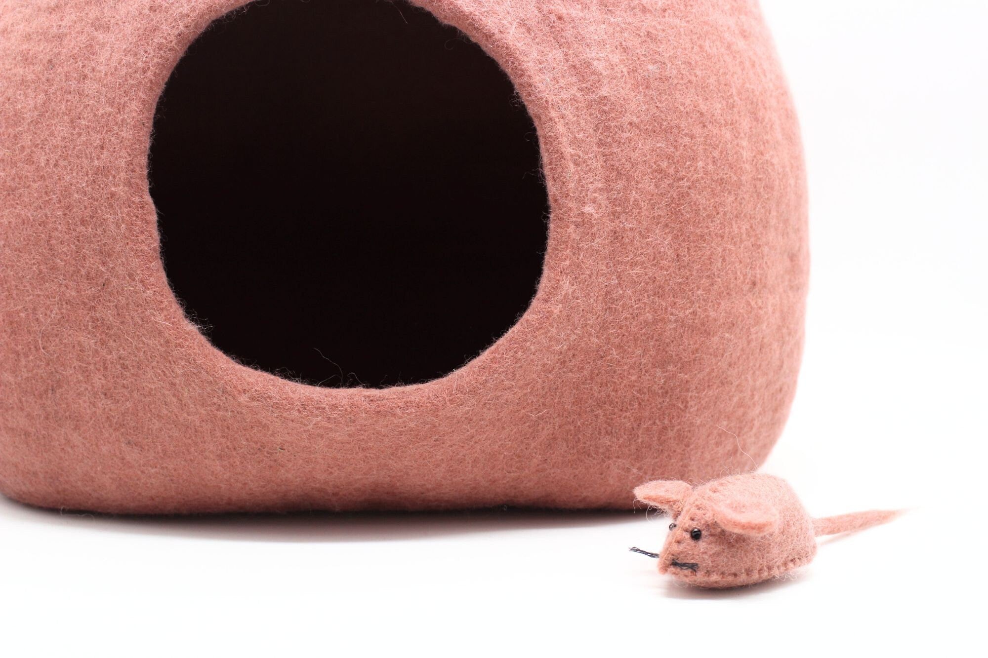 Rose Pink Cat Bed- Wool Cat House Made Using 100% Pure & Natural Wool- Premium Wool Pet Bed - Soft and Cozy Pet Bed