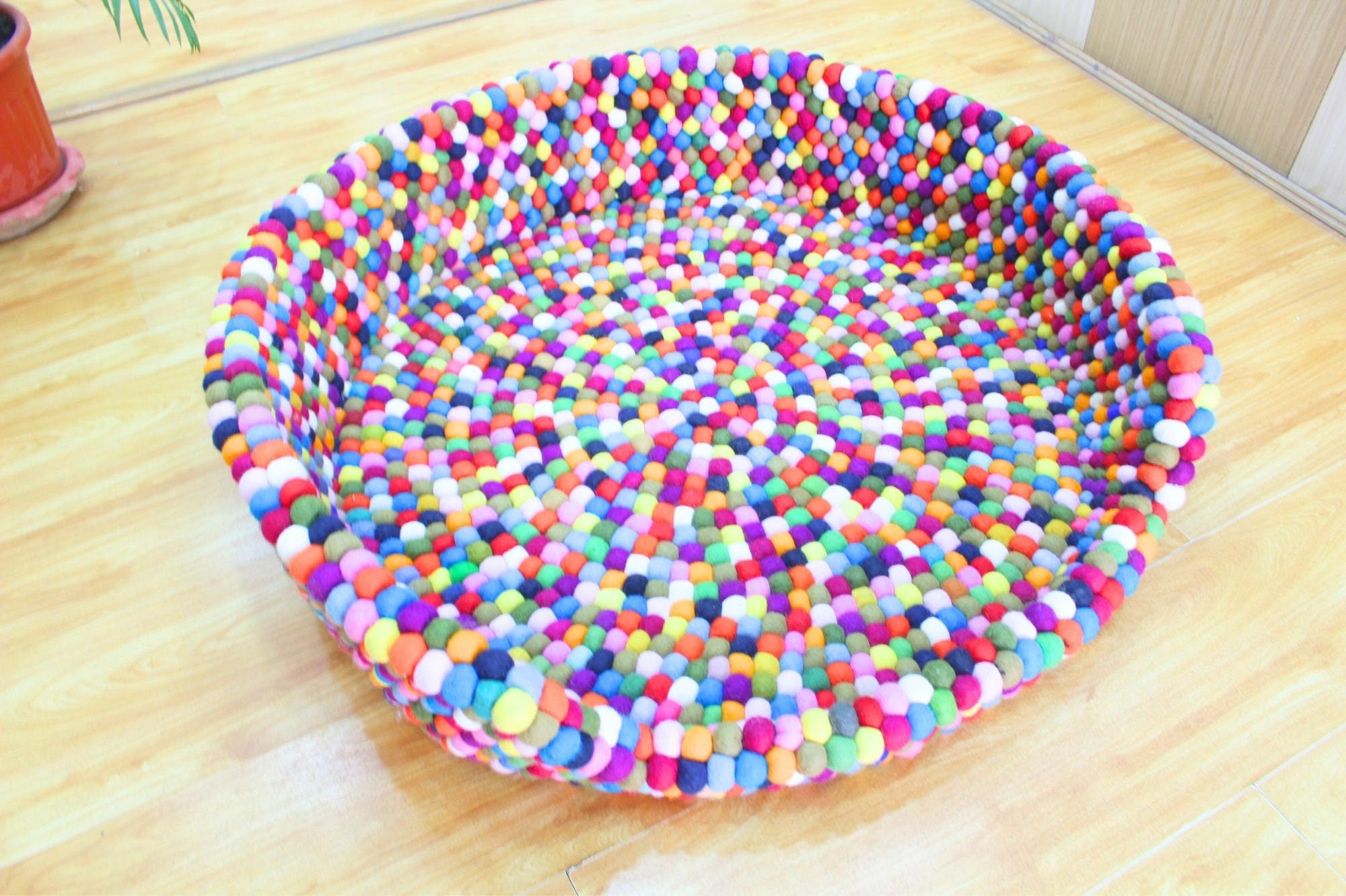 Large Felt Ball Dog Basket - Cozy Felt Dog Bed - Modern Pet Bed - Premium Multi-color Couch - Warm Pet Furniture