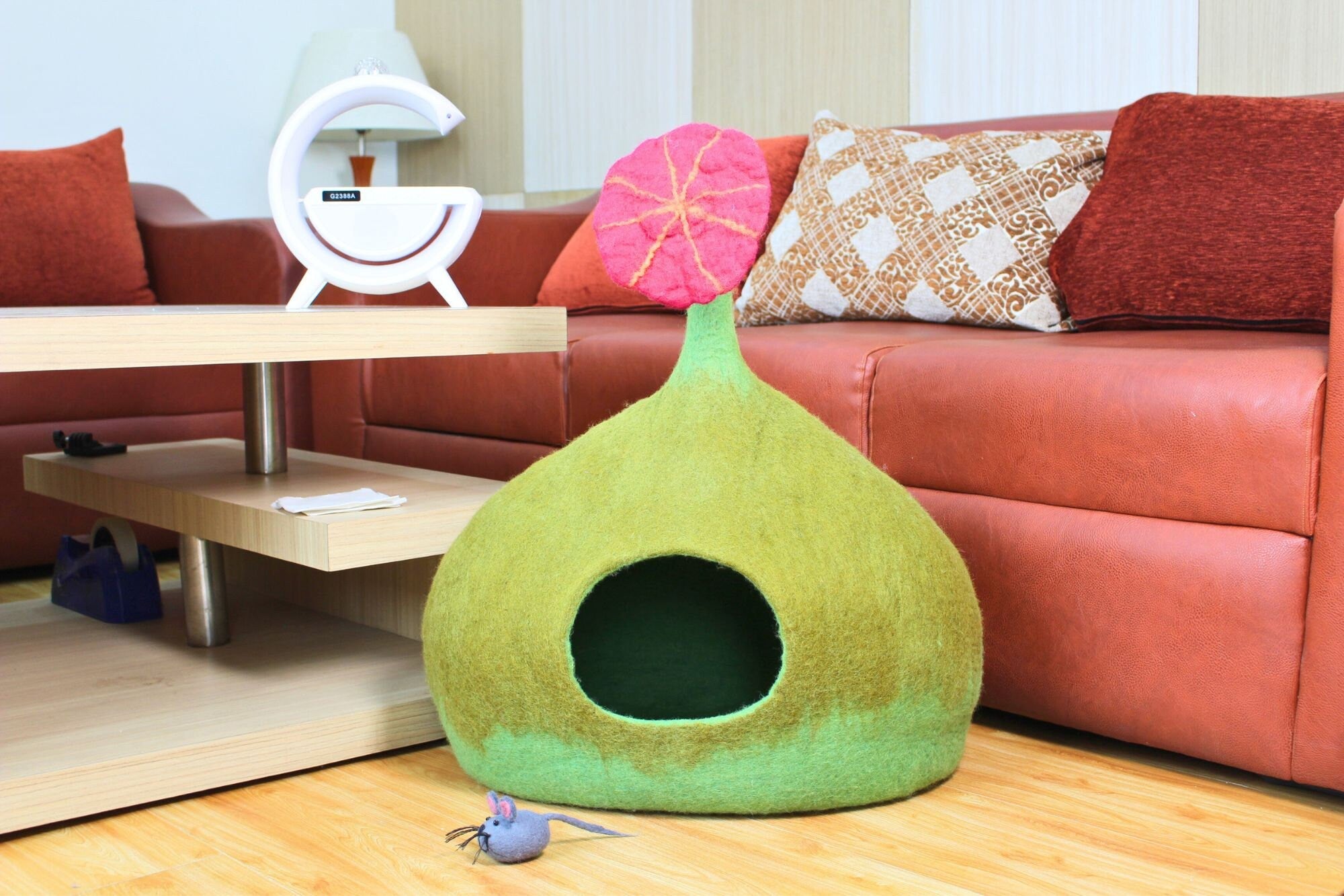 Flower Top Felted Cat Cave In Dual Shade| Hand Felted Cat House| Wool House Made Of Pure Wool| Soft And Warm Felted Hideaway| Cat Dome|