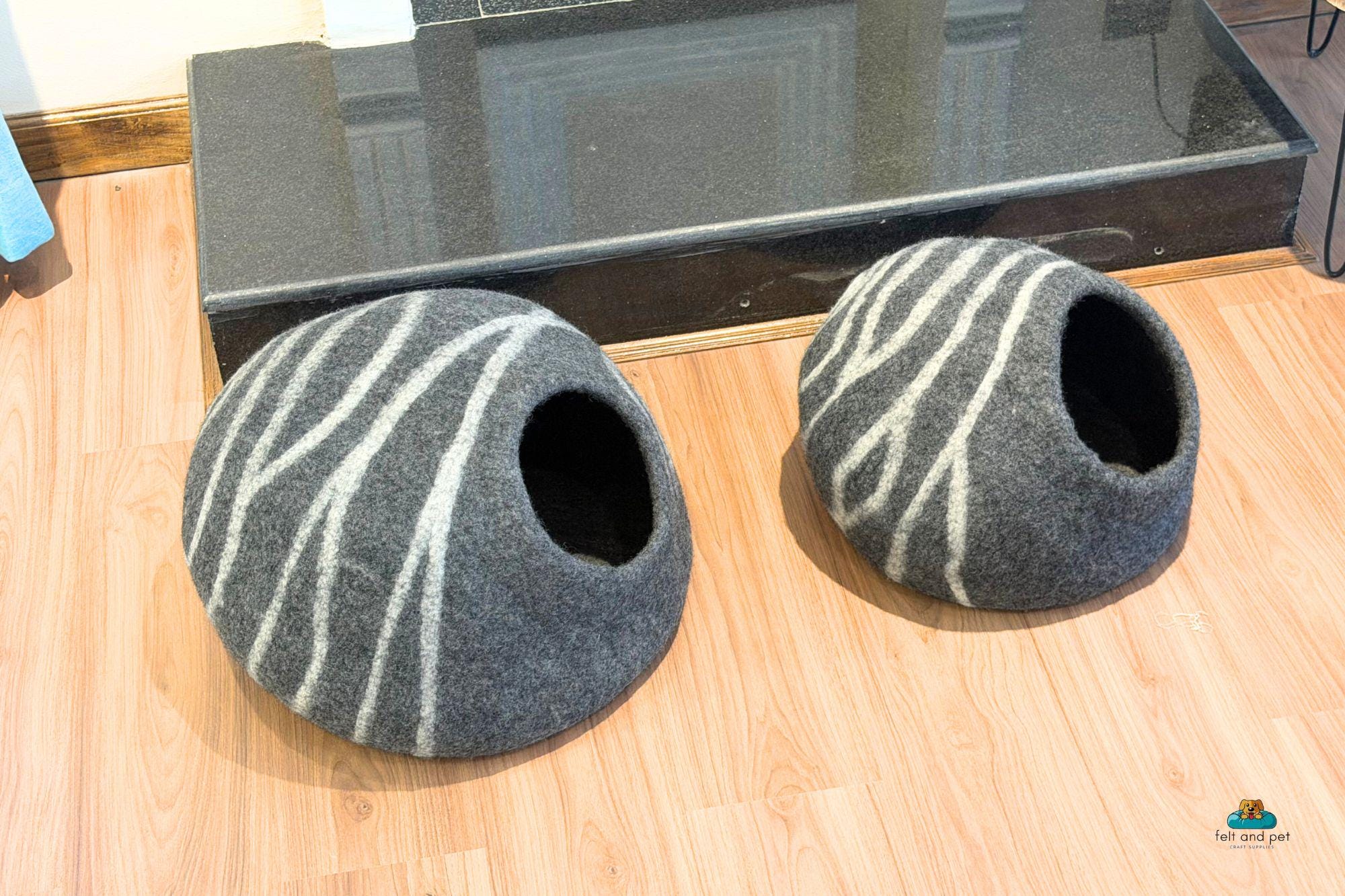 Stone Gray Felt Cat Bed with White Stripes – Handcrafted Wool Cat Cave, Cozy Hideout, Modern Home Décor