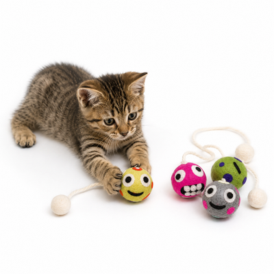 Felt Cat Ball Toys – Handmade Wool, Smiley Face, 4 Pieces