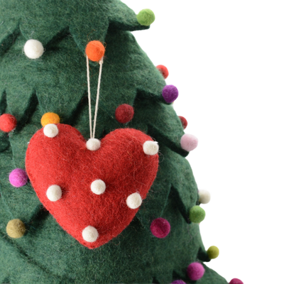 Filt hjerteornament med pomponer – Hyggelig håndlavet juledekoration