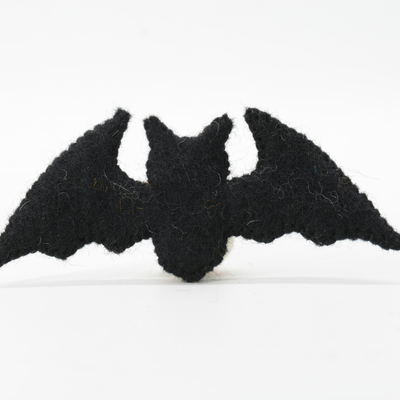 Chauve-souris décorative en feutre faite à la main–Décoration d'Halloween effrayante