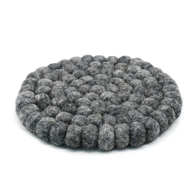 Dessous de plat et dessous de verre en boules de feutre de laine faites à la main gris anthracite, protection de table