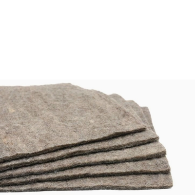 Handgefertigtes, marmoriertes, braunes Wollfilzblatt, Bastelfilzstoff