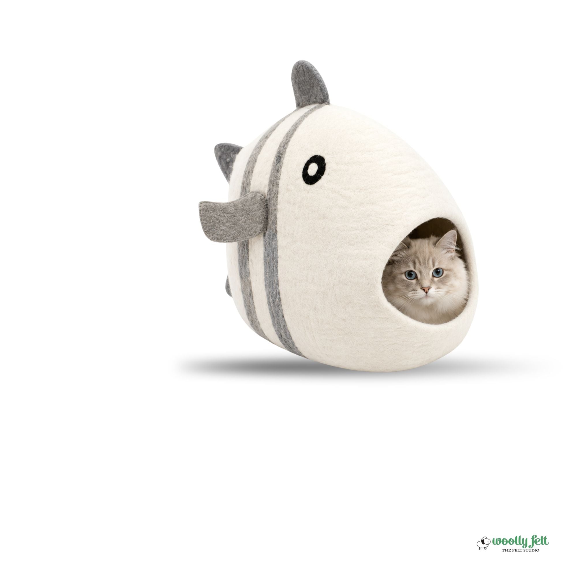 Tanière pour chat en forme de poisson en feutre, lit pour chat en laine fait main, cachette