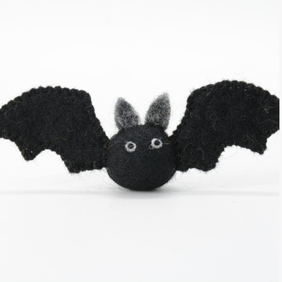 Chauve-souris décorative en feutre faite à la main–Décoration d'Halloween effrayante