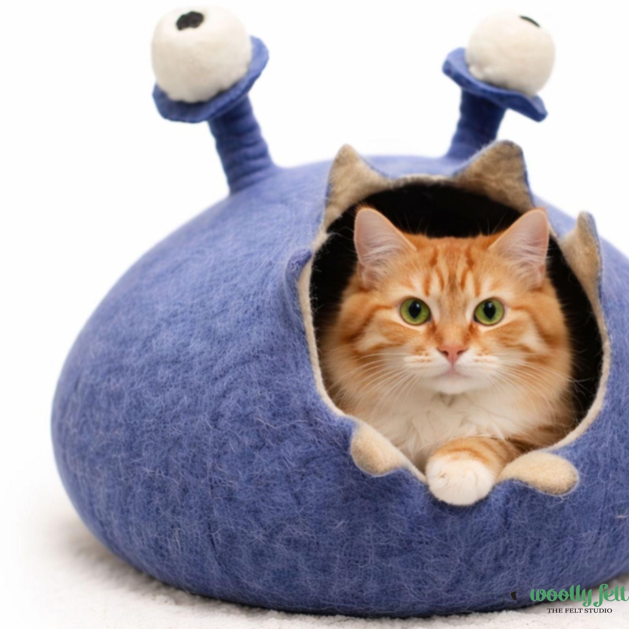 Snail Designed Felt Cat Cave
