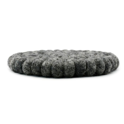 Dessous de plat et dessous de verre en boules de feutre de laine faites à la main gris anthracite, protection de table