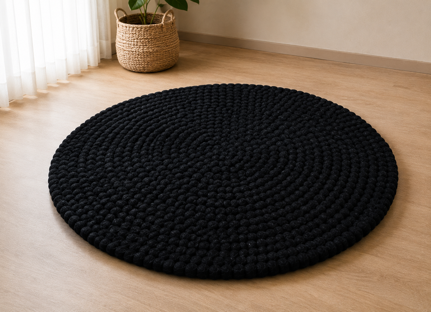 Handmade Solid Black Wool Round Area Rug