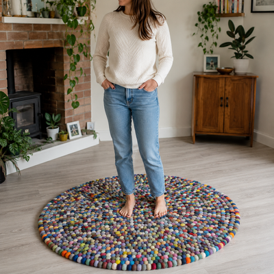 Tapis rond artisanal en laine tie-dye multicolore