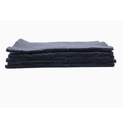 Feutrine en laine gris anthracite faite à la main Tissu en feutre artisanal