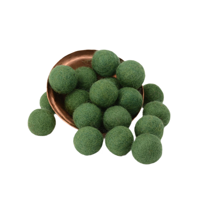 Boules en feutre de laine vert forêt faites à la main Pompons d'artisanat