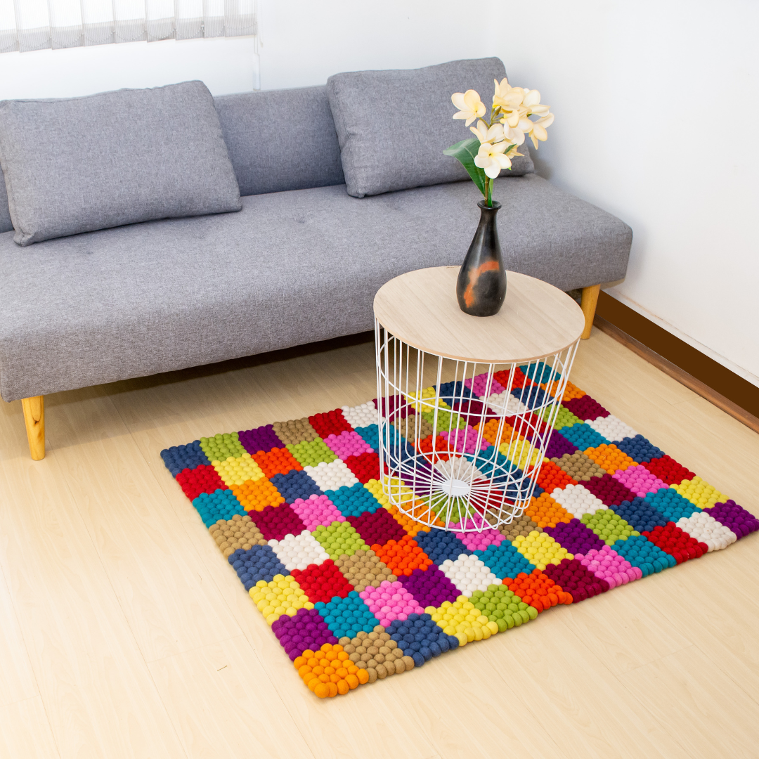 Tapis rectangulaire en laine double épaisseur multicolore fait à la main