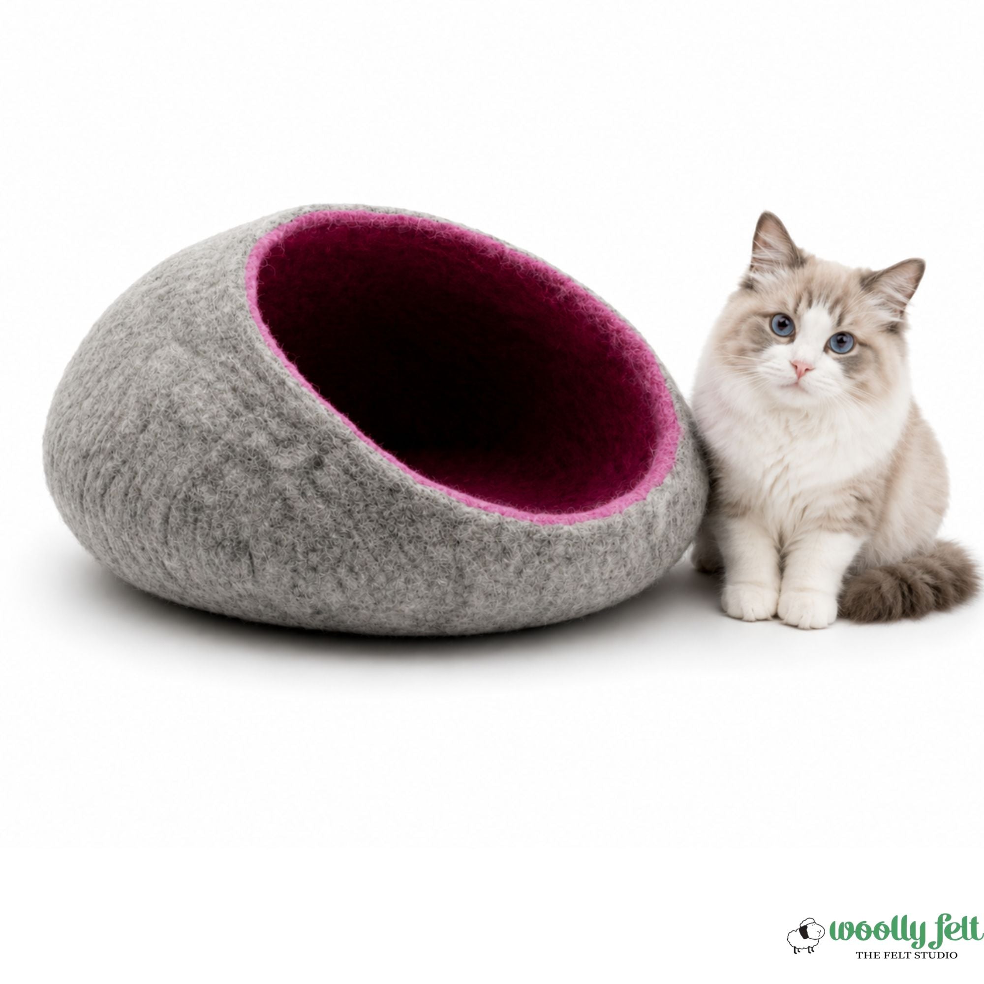 Wide opening Felted Cat Cave- Wool Cat Bed Made Using 100% Pure And Natural Wool- Pet Furniture - Handmade Cozy Pet House