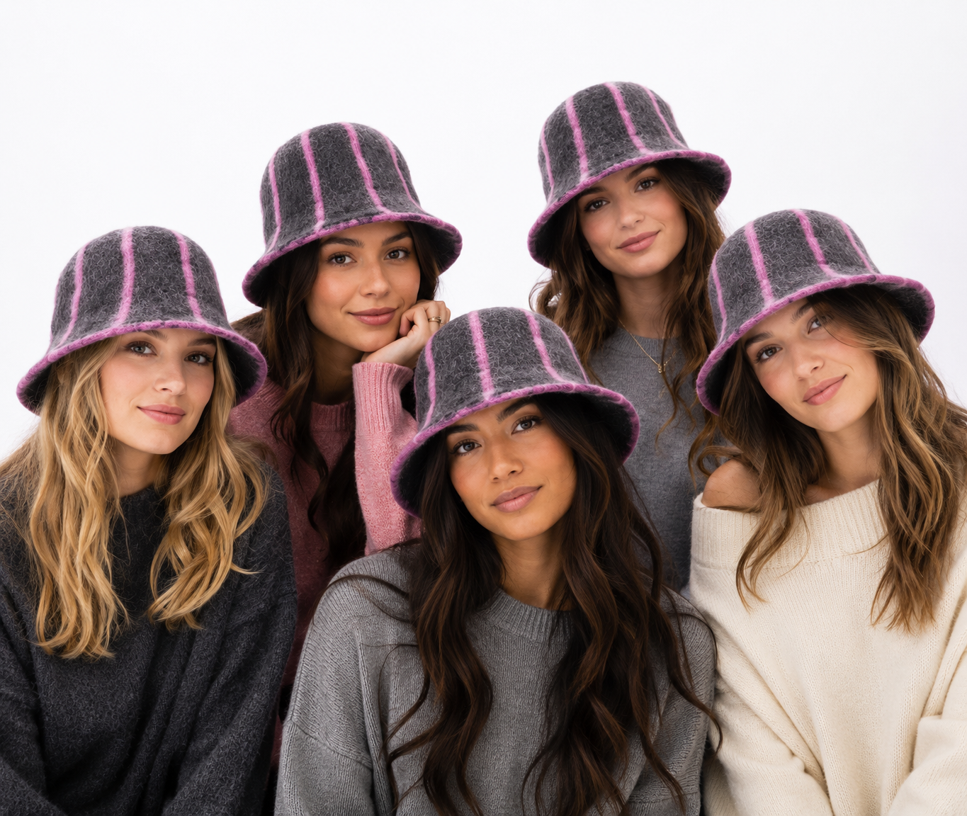 Élégant chapeau en feutre de laine violet avec doublure rose