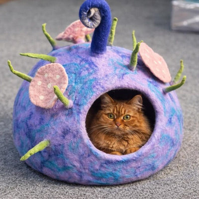 Lit et maison pour chat en feutre de laine faits à la main, pourpre et bleu