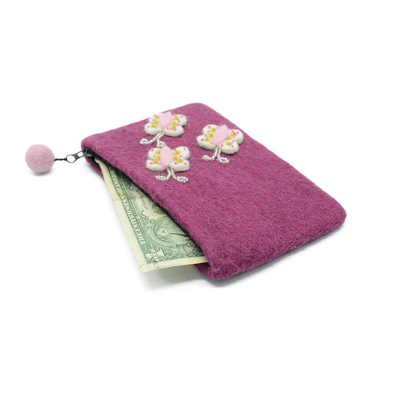 Handtasche aus lila Wollfilz mit weißer Schmetterlingsapplikation