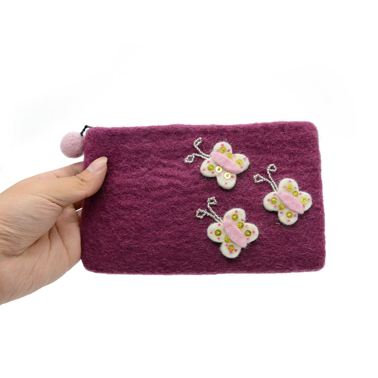Handtasche aus lila Wollfilz mit weißer Schmetterlingsapplikation