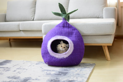 Grotte de chat en feutre Radish Design Lit pour chat en laine fait main