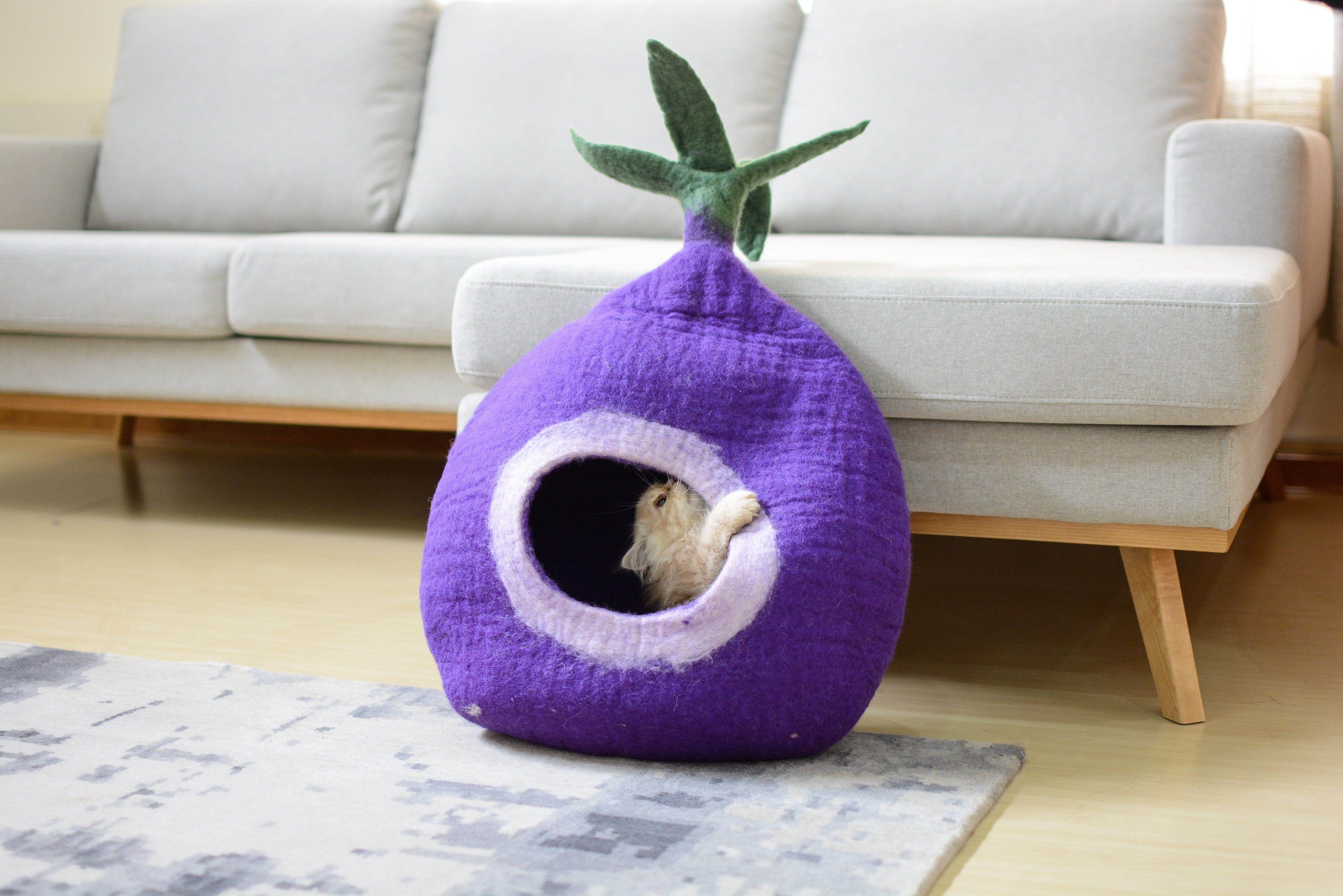 Grotte de chat en feutre Radish Design Lit pour chat en laine fait main
