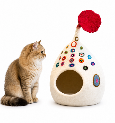 Grotte pour chat à queue de poisson crème et blanche à pois arc-en-ciel