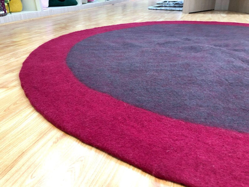 Tappeto rotondo in feltro di lana grigio bordeaux, fatto a mano, moderno tappetino da pavimento