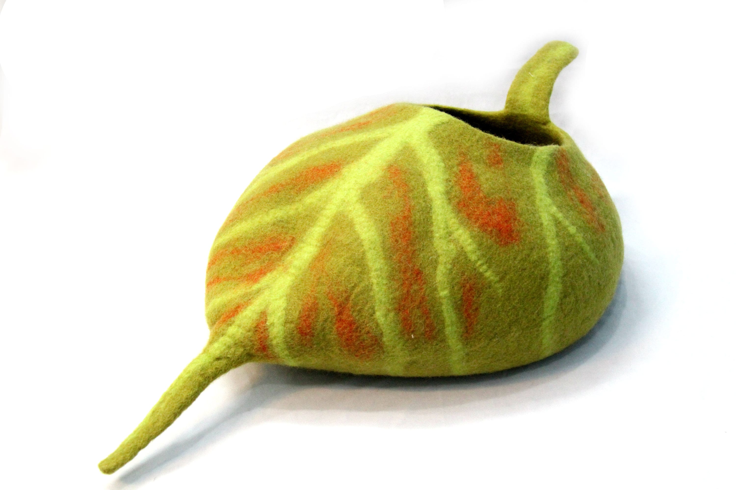 Felt Cat Cave – Leaf Design Pet Bed, Kitty Hideaway