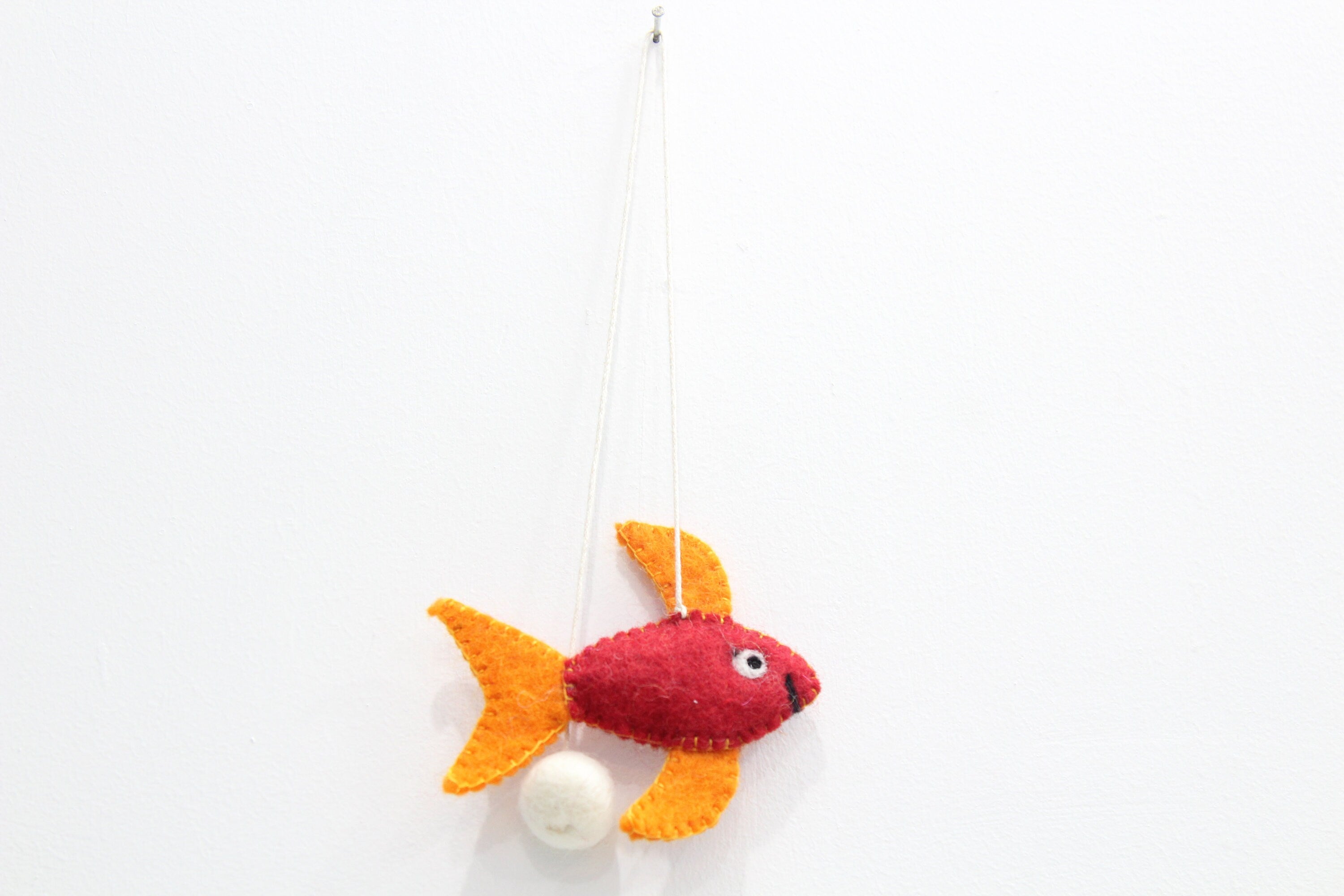 Felt Fish Cat Teaser Toy - Handmade Wool, Non-Toxic