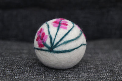 Handmade Floral Felt Ball Cat Toy – Eco-Friendly, Non-Toxic