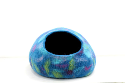Aesthetic Round Wool Felt  Blue Cat House -Felt Cat Cave- Modern Kitten Furniture - Pet Friendly Cave - Pet Bedding