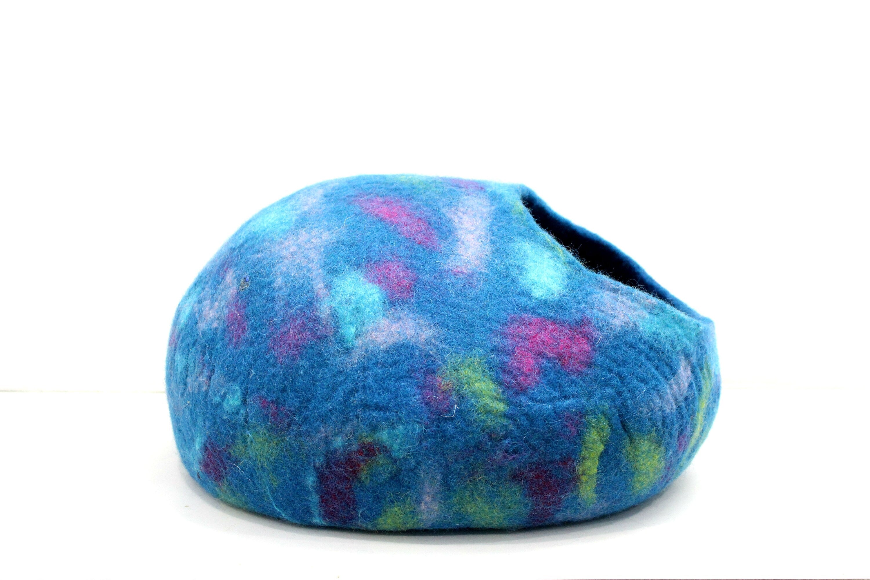 Aesthetic Round Wool Felt  Blue Cat House -Felt Cat Cave- Modern Kitten Furniture - Pet Friendly Cave - Pet Bedding