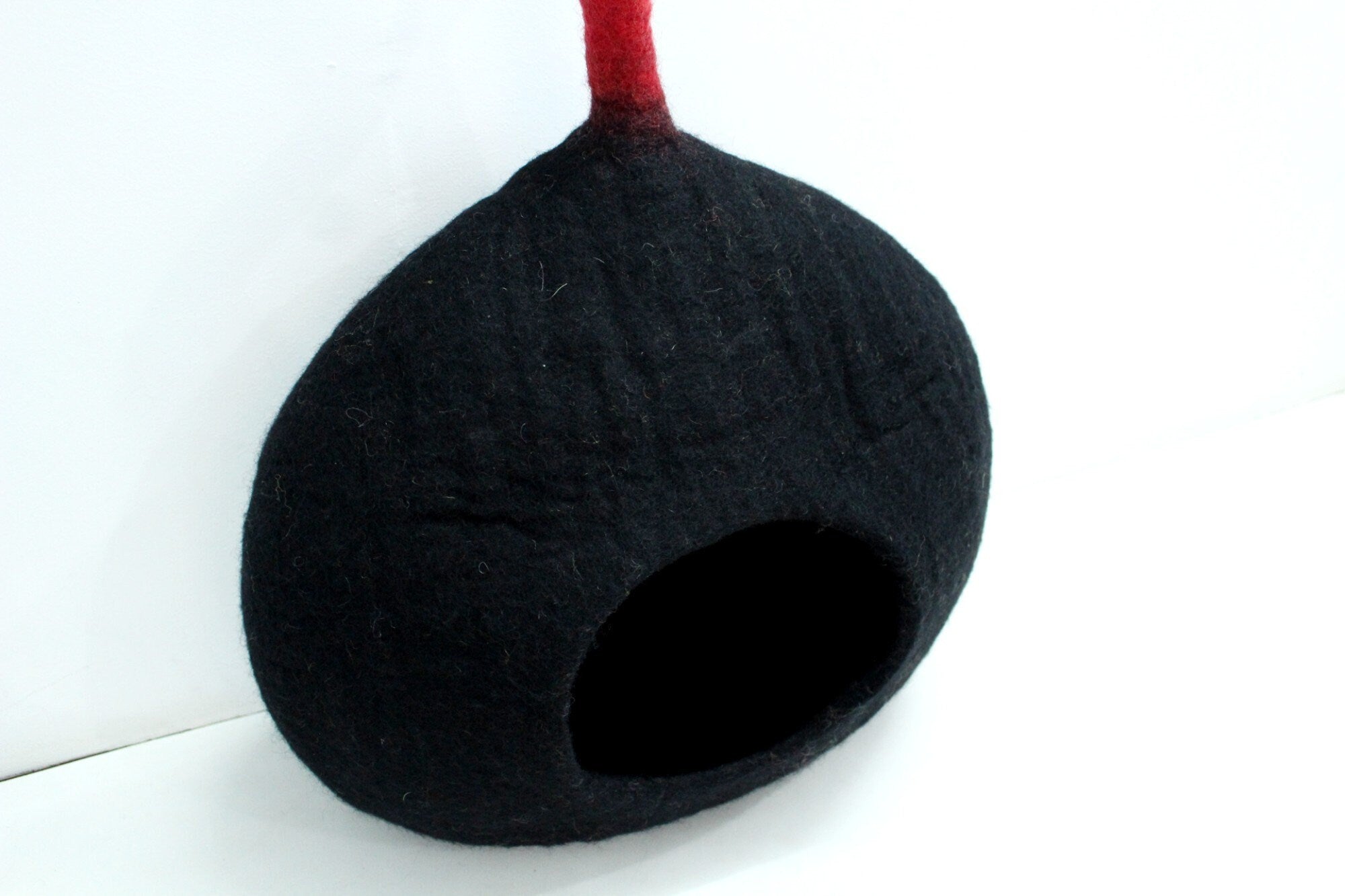 Black Felt Cat Cave Pod - Handmade Wool Pet  Bed - Cozy Cat House Furniture - Ideal Gift for Pet Lovers