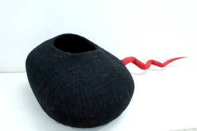 Black Felt Cat Cave Pod - Handmade Wool Pet  Bed - Cozy Cat House Furniture - Ideal Gift for Pet Lovers