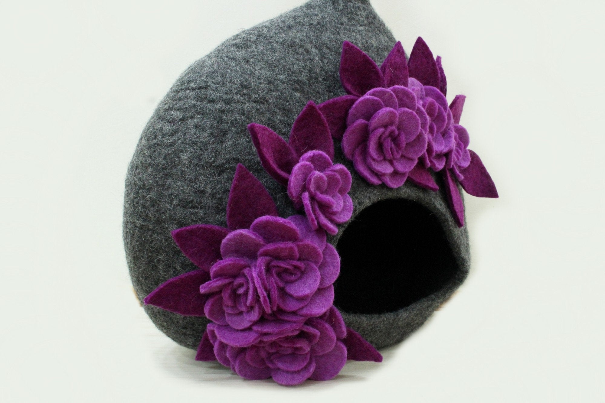 Felted Handmade Pod Dark Grey Felt Cat Cave - Cozy Flower Pet Bed - Wool Cat House - Pet Bedding - Modern Kitty Bed