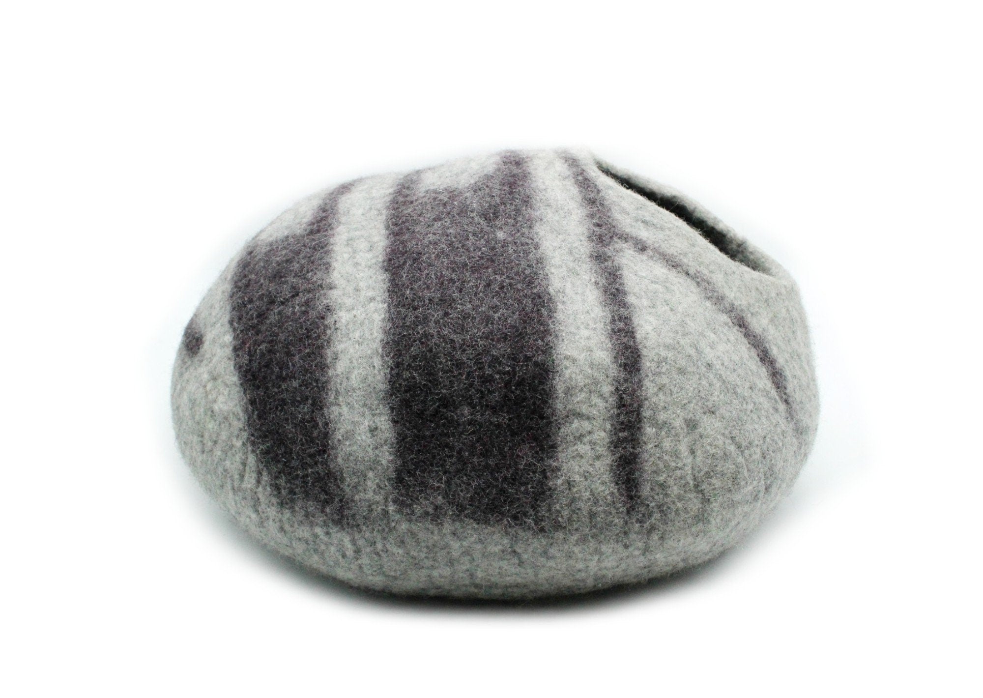 Grey Stone Wool Cat Bed- 100% Premium Wool Cat House - Ideal Gift for Pet Lovers
